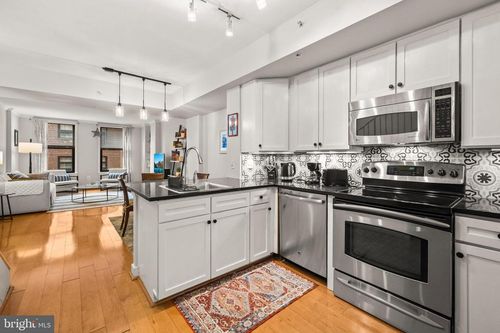 845-631 D St Nw, WASHINGTON, DC, 20004-2943 | Card Image