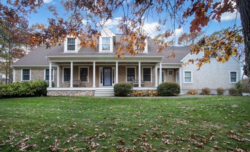 2 Olin Howland Way, Westport, MA, 02790-1647 | Card Image