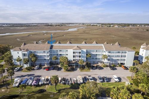 138 W Mariners Cay Dr, Folly Beach, SC, 29439 | Card Image