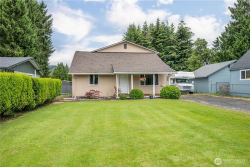 3284 Oak St, Longview, WA, 98632-4318 | Card Image