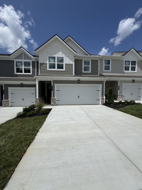 2319 Juneau Ln, Columbia, TN, 38401-4194 | Card Image