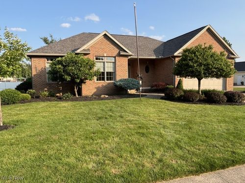 2030 Wynstone Cir Ne, North Canton, OH, 44720-3369 | Card Image