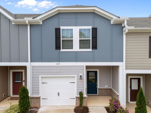 903 Clearhaven Ln, Fuquay Varina, NC, 27526-4340 | Card Image