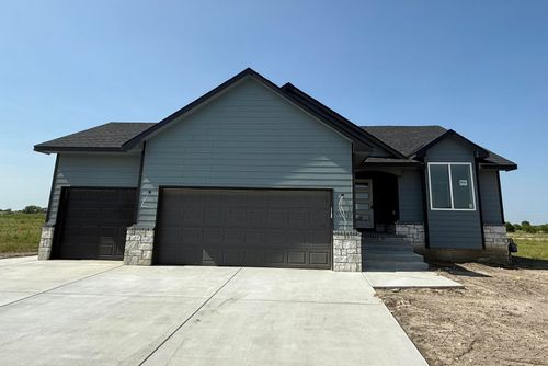 5531 N Toben Ct, Bel Aire, KS, 67226 | Card Image