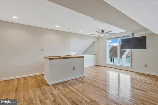 21 Chesapeake Lndg, Townhouse with 4 bedrooms, 4 bathrooms and null parking in Annapolis MD | Image 39