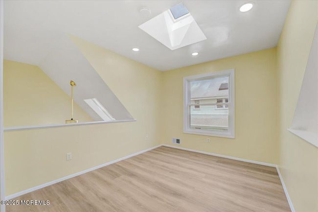 29 Lohsen Ave, House other with 3 bedrooms, 2 bathrooms and null parking in Keansburg NJ | Image 15