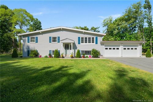 10 London Ct, Old Saybrook, CT, 06475-2609 | Card Image