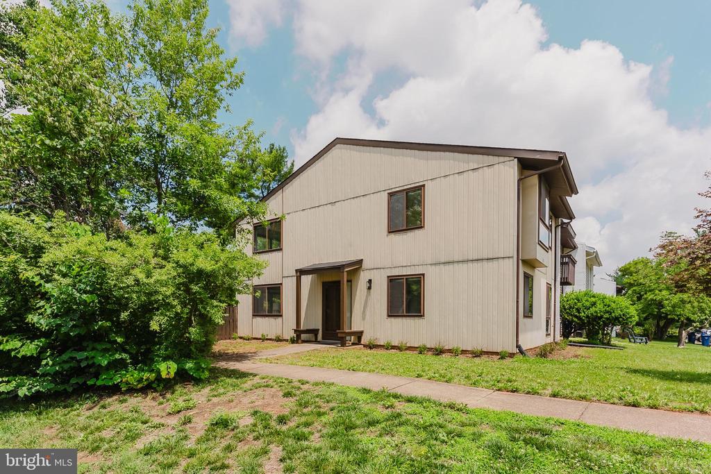 Residential in STERLING 4