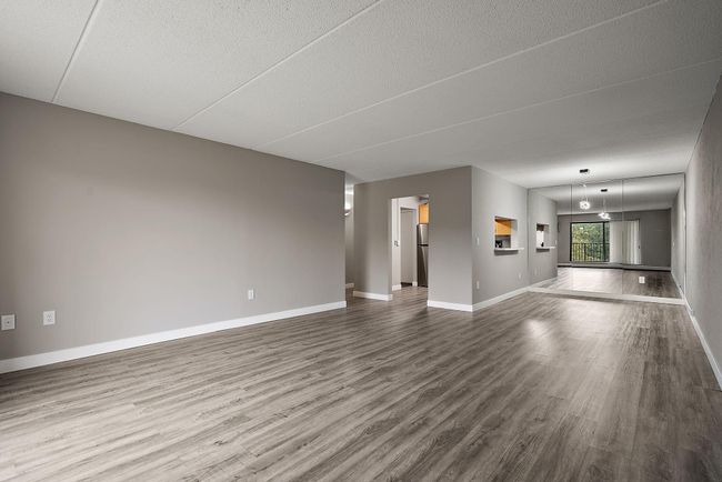 APT-409 - 10411 Cedar Lake Rd, Condo with 2 bedrooms, 2 bathrooms and null parking in Minnetonka MN | Image 10