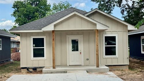 216 N 13th St, Perry, OK, 73077 | Card Image