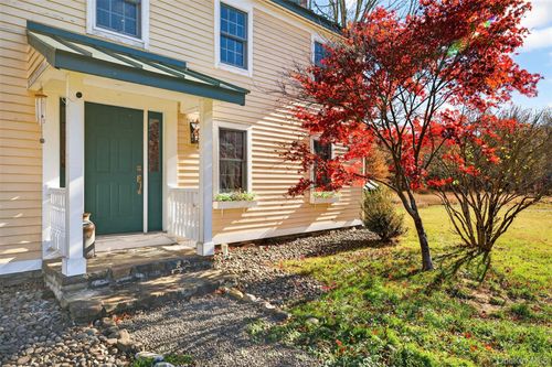 321 Burnt Meadow Rd, Gardiner, NY, 12525-5110 | Card Image