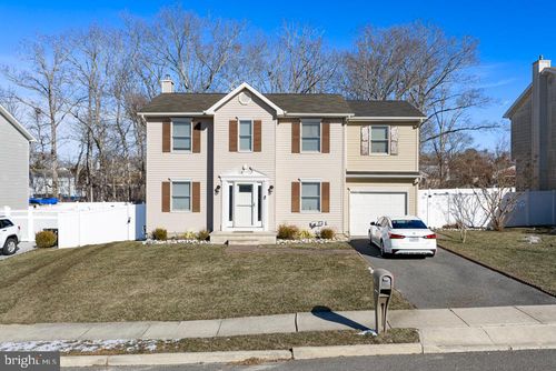 18 Cannonball Dr, Barnegat, NJ, 08005-1866 | Card Image