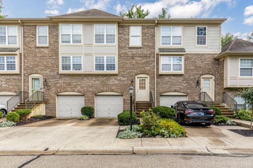 2452 Doeview Ct, Cincinnati, OH, 45230-1450 | Card Image