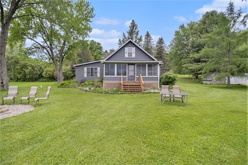 2332 Lakeside Dr, Evart, MI, 49631-8026 | Card Image