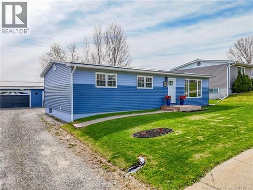 14 Pugsley St, Nackawic, NB, E6G1B2 | Card Image