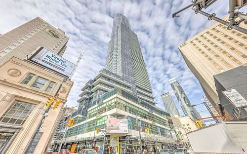 4606-386 Yonge St, Toronto, ON, M5B0A5 | Card Image