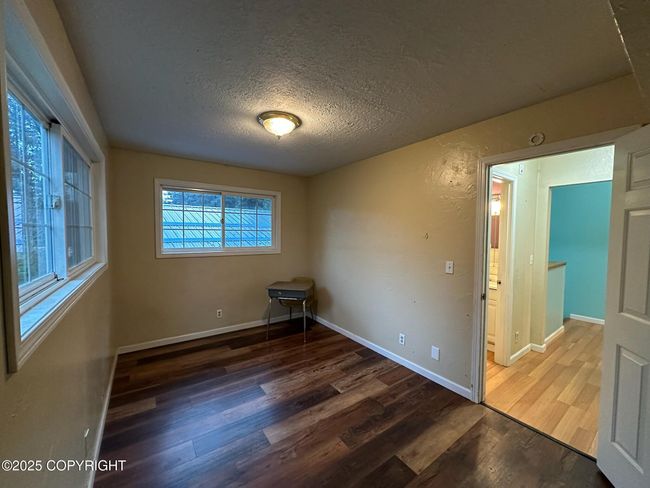 Upstairs bedroom | Image 40