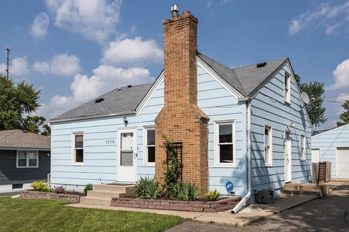 1516 Mendelssohn Ave, Golden Valley, MN, 55427-3721 | Card Image