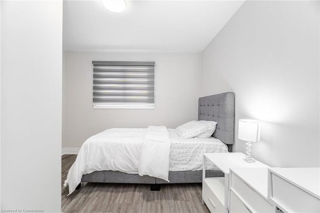 512 Pinetree Cres, House other with 3 bedrooms, 3 bathrooms and 4 parking in Cambridge ON | Image 34