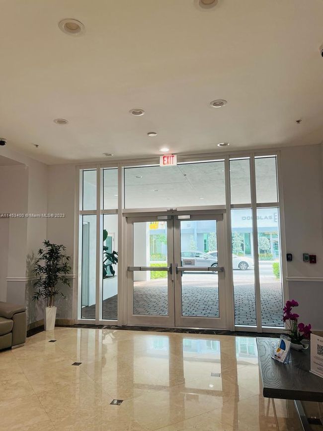 APT-802 - 60 Nw 37 Th Ave, Condo with 2 bedrooms, 2 bathrooms and null parking in Miami FL | Image 19