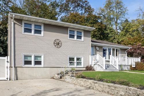 4 Nicholas Ct, Milltown, NJ, 08850-1619 | Card Image