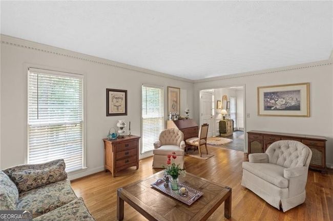 5018 Shadow Glen Ct, House other with 5 bedrooms, 3 bathrooms and 2 parking in Atlanta GA | Image 8
