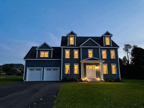 7 Lamire Way, Uxbridge, MA, 01569 | Card Image