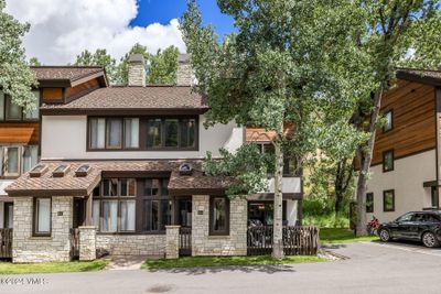 H4 - 4770 Bighorn Road, Townhouse with 3 bedrooms, 3 bathrooms and 2 parking in Vail CO | Image 2