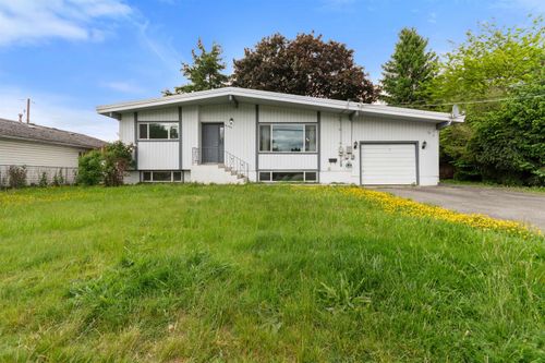 46795 First Ave, Chilliwack, BC, V2P1X9 | Card Image