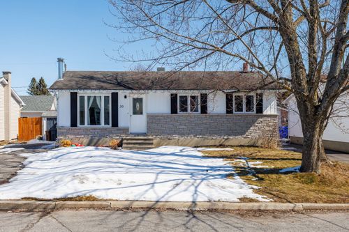 30 Rue Parent, Gatineau, QC, J8P6N8 | Card Image