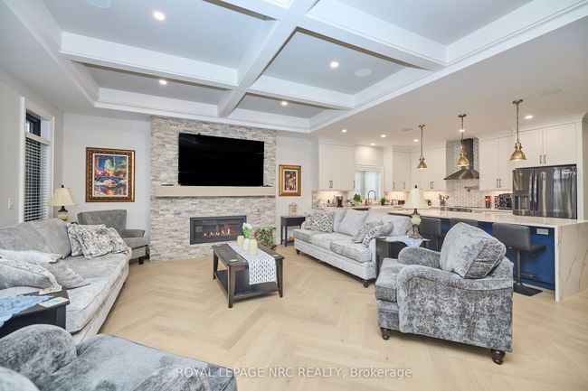 1174 Spears Rd, House other with 5 bedrooms, 3 bathrooms and 4 parking in Fort Erie ON | Image 11