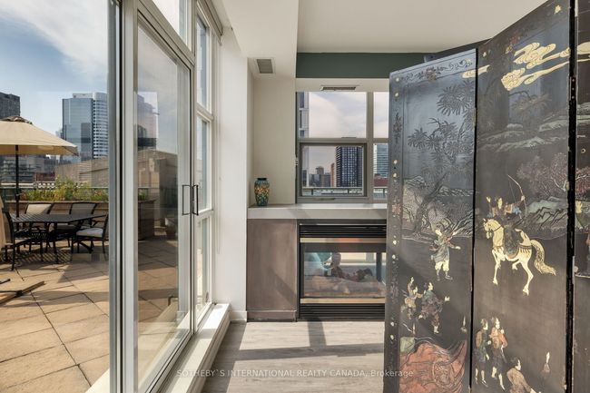 1 - 155 Dalhousie St, Condo with 2 bedrooms, 3 bathrooms and 2 parking in Toronto ON | Image 22