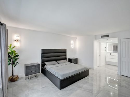 1109-3500 Galt Ocean Dr, Fort Lauderdale, FL, 33308-6823 | Card Image