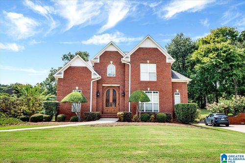 165 Cluster Springs Cir, GARDENDALE, AL, 35071-2609 | Card Image
