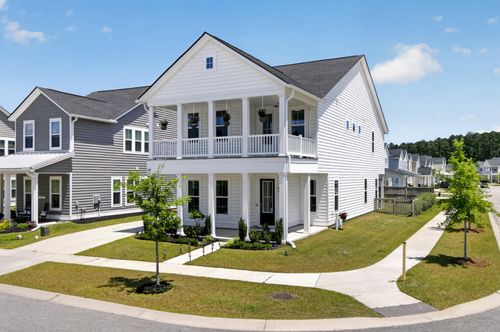 202 Narrowleaf Avenue, Summerville, SC, 29485 | Card Image