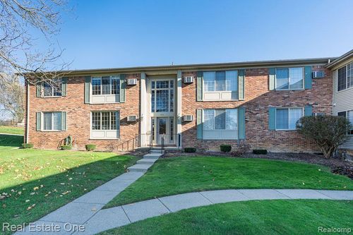 111-500 Romeo Road, Rochester, MI, 48307 | Card Image