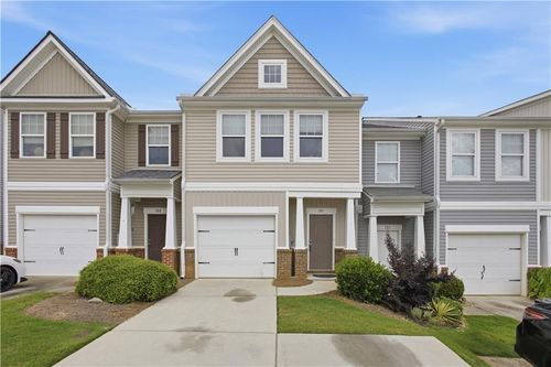 390 Turtle Creek Dr, Winder, GA, 30680-8392 | Card Image
