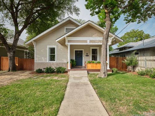 238 E Carolina St, San Antonio, TX, 78210-1512 | Card Image
