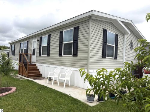 1042 Jackson Court, Mt Pleasant, MI, 48858 | Card Image