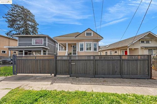 953 34th St, Oakland, CA, 94608-4211 | Card Image
