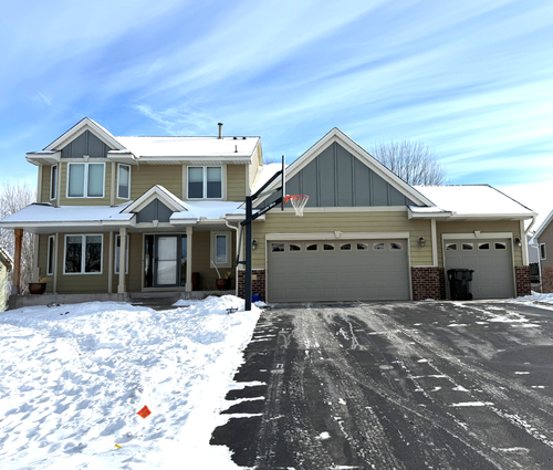 6664 Clearwater Creek Dr, Lino Lakes, MN, 55038-7705 | Card Image