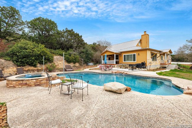 1167 Pipe Springs Dr, House other with 4 bedrooms, 4 bathrooms and null parking in Lakehills TX | Image 17