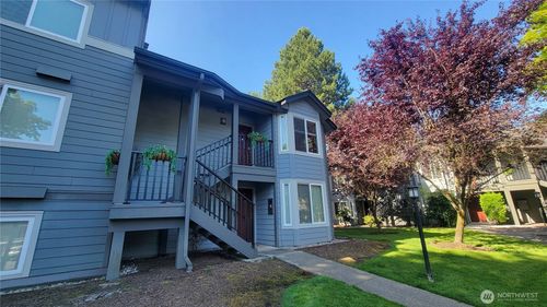 b208-11109 Ne 124th Ln, Kirkland, WA, 98034-6421 | Card Image