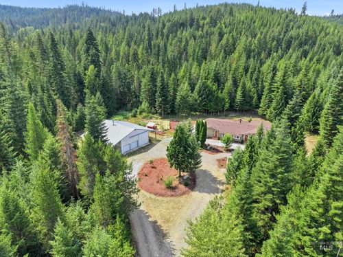 450 Parsons Dr, Priest River, ID, 83856-7817 | Card Image
