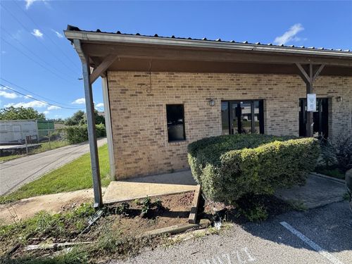 a-40120 Industrial Park Cir, Georgetown, TX, 78626-4792 | Card Image