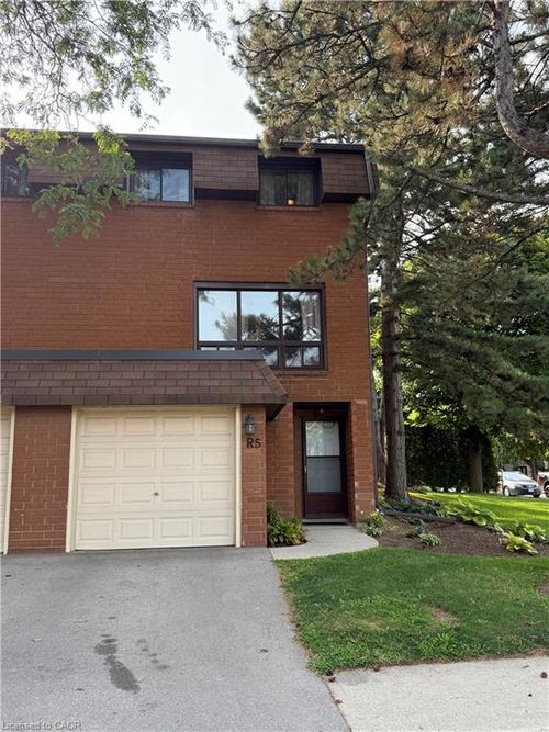 r5-444 Stone Church Road W, Hamilton, ON, L9B1R1 | Card Image