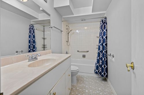312-375 Plum Creek Dr, Wheeling, IL, 60090-6348 | Card Image