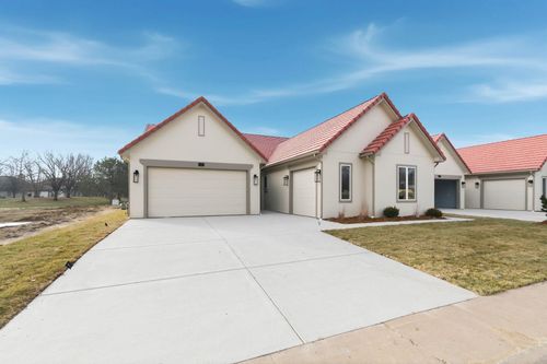 3 E Via Roma St, Wichita, KS, 67230-1602 | Card Image