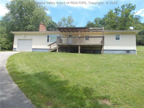228 Crooked Creek Rd, Scott Depot, WV, 25560-9353 | Card Image