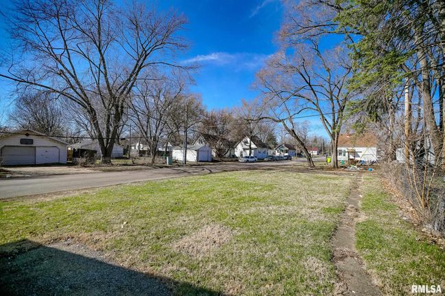 2217 W Marquette St, House other with 2 bedrooms, 1 bathrooms and null parking in Peoria IL | Image 42